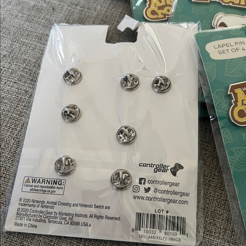 ❗️FINAL❗️🆕 Animal Crossing Nintendo Lapel Pin Sets *Wholesale Lot* - Picture 3 of 3